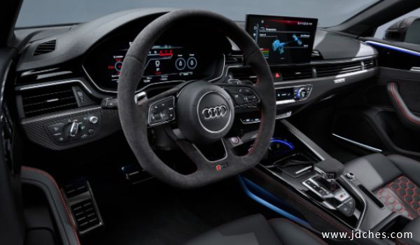 奥迪全新RS5 Sportback上市 售84.68万元