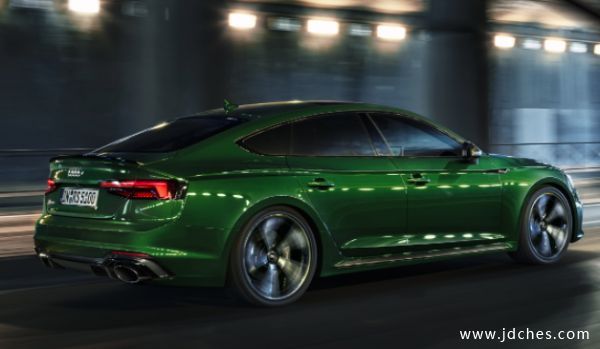 奥迪全新RS5 Sportback上市 售84.68万元