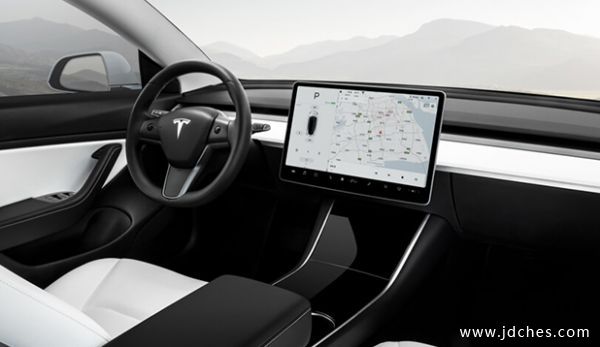 特斯拉Model 3两款国产车型上市 补贴后售33.905万起