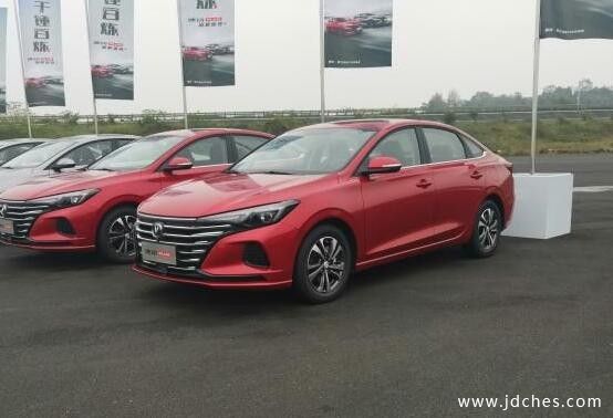 售8.49万起 逸动PLUS百万版车型上市