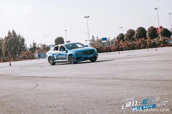 吉利星瑞-动力“超大杯”体验试驾会#颠覆之战in南宁站