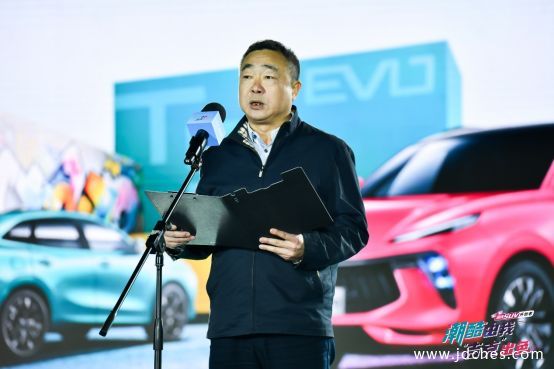 潮酷由我·吉克出色 风行T5 EVO携手吉克隽逸演绎时尚车生活