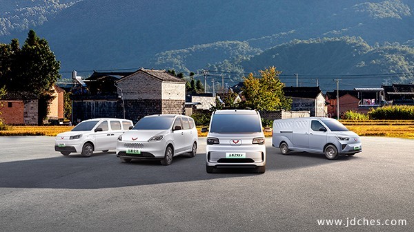 奋进十四五，启航十五五！上汽通用五菱2025年累计销量超163.5万辆，新能源年销首超百万