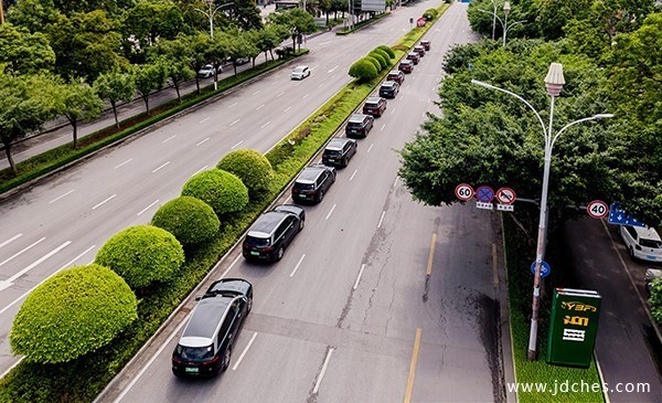 试驾比亚迪大唐EV：敢兜底才是真安全，全尺寸旗舰SUV实开